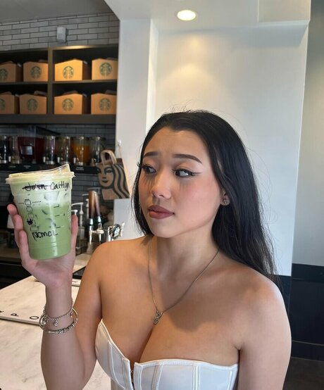 onlyfans de gemelas asiáticas parte superior de alta definición galerías