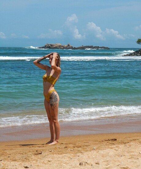 Nadine Bergmann modelo libre recopilación