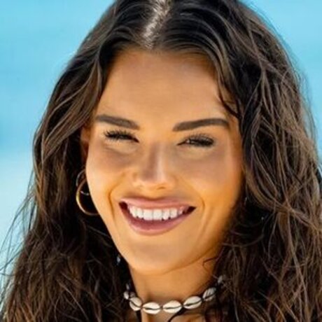 Lucy Syed hermosa estrella galería