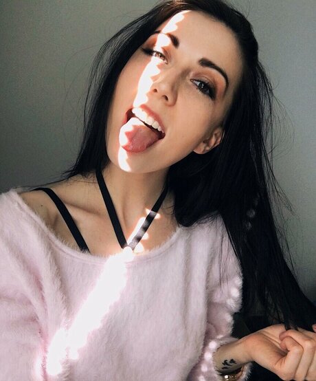 rainingbliss modelo pornografico imágenes