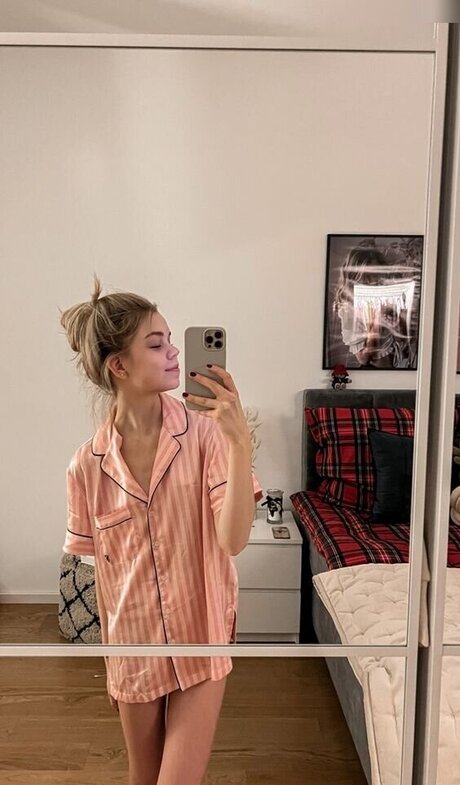 Lea Peach actriz de desnudos galería