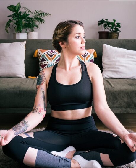 Malwanne estrella porno bonita galería