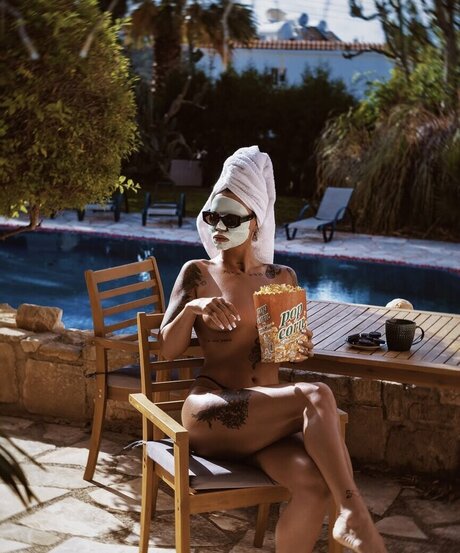 Jacqueline Orlova hermosa actriz foto