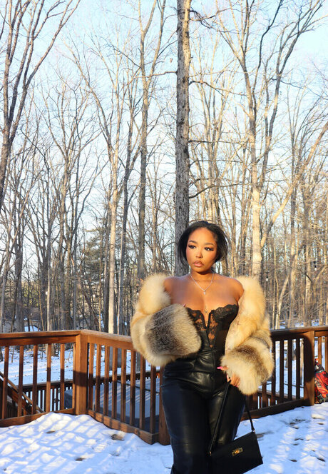 Trapezoidmouth modelo desnuda galerías