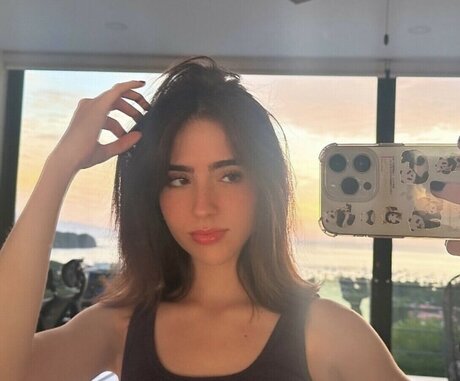 Gabriela Bee estrella porno exclusiva galería