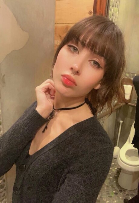 Moongirlevie hermosa estrella porno imagen