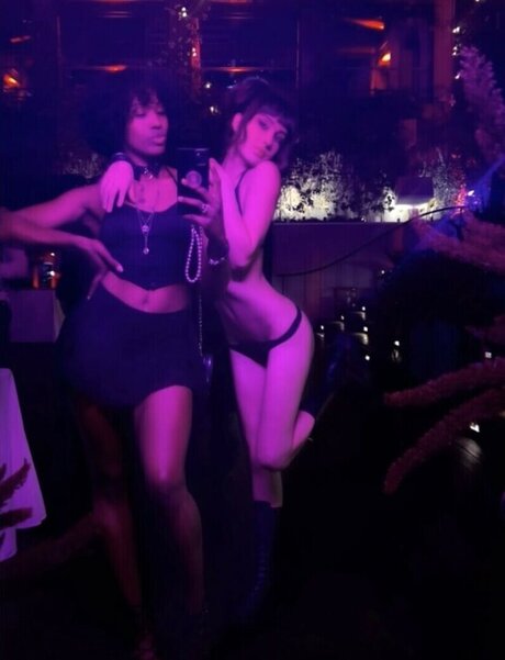 Moongirlevie actriz desnuda imágenes