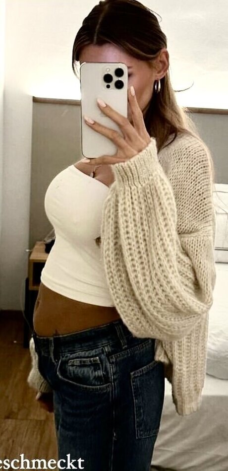 Gerda Lewis modelo caliente foto