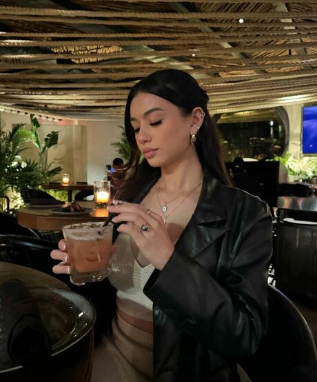 Kaylee Pereira actriz de alta definición archivo