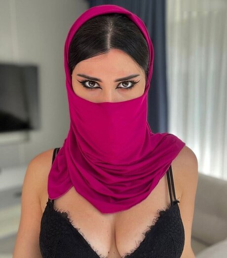 Malena DeRose arte modelo galerías