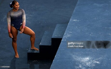 Jordan Chiles estrella porno sexy imágenes