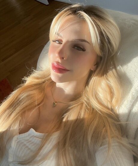 Lucia Leona estrella porno archivo