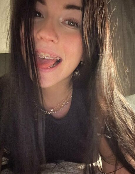 Julialuvmae modelo de alta definición imágenes