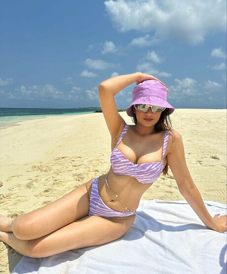 Kashish Mehta modelo agradable archivo