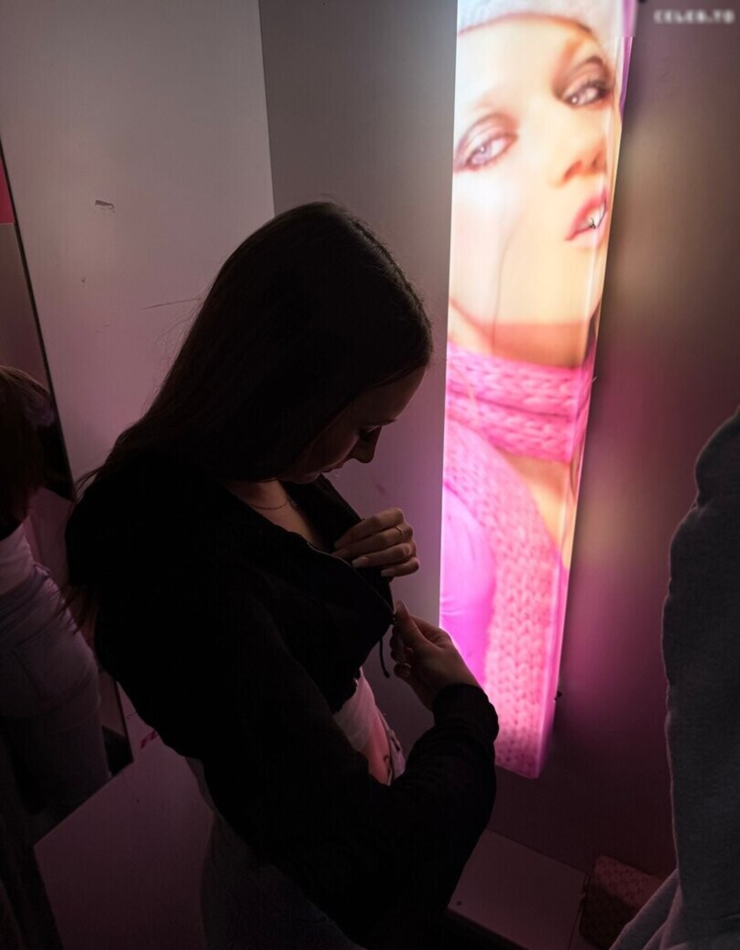 Alexia Loom actriz de desnudos galerías