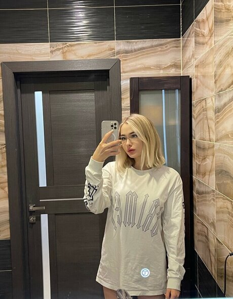 GloriaMatvien actriz porno imágenes