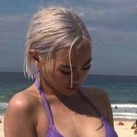 Mimi Tran arte estrella porno foto