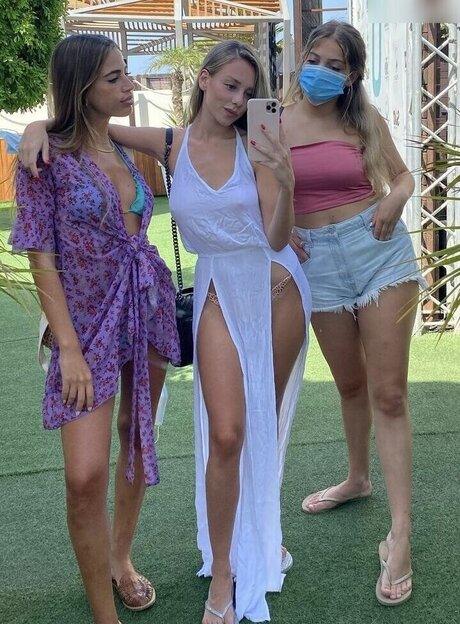 Ester Exp sito modelo atractivo foto