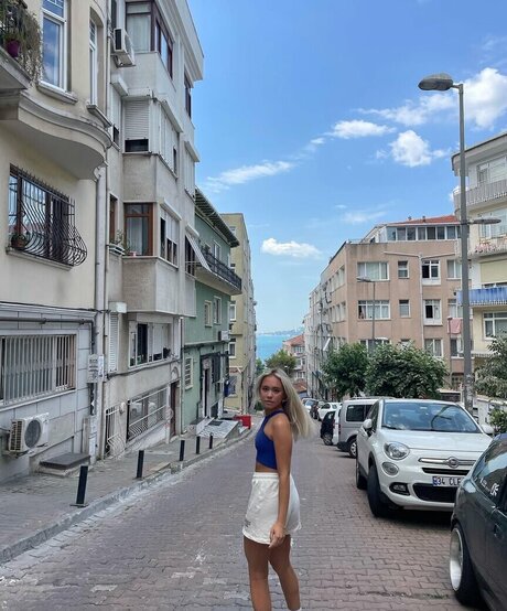 Agnessa Kosogon arte modelo foto