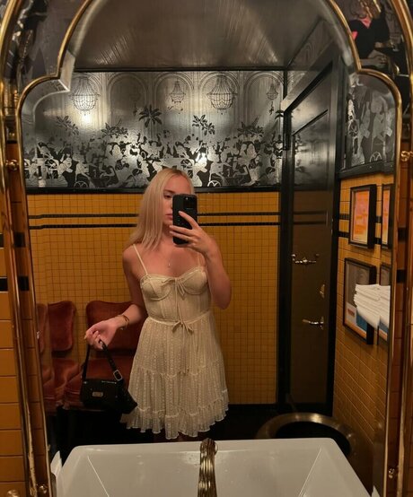 Agnessa Kosogon actriz de arte galería