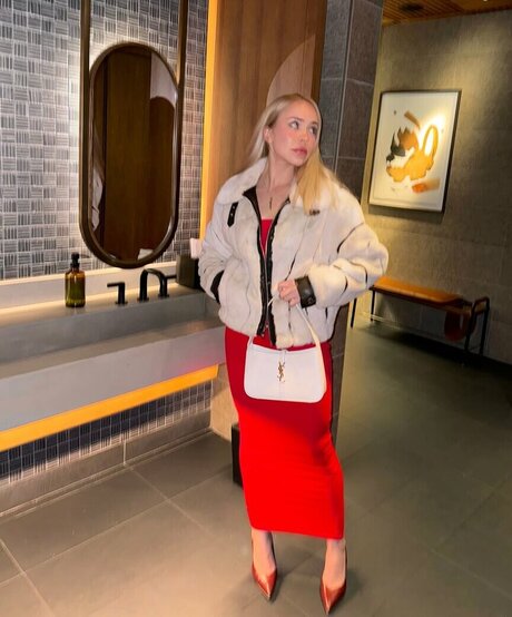 Agnessa Kosogon estrella porno en alta definición imagen