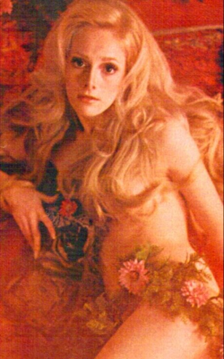 Sondra Locke estrella desnuda fotos