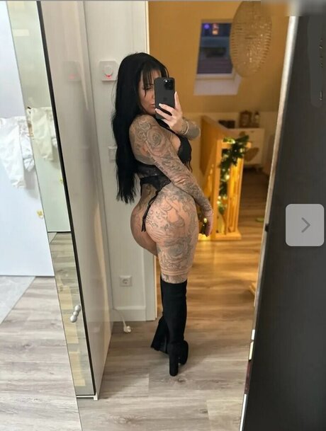 Julia Jasmin R hle linda estrella foto