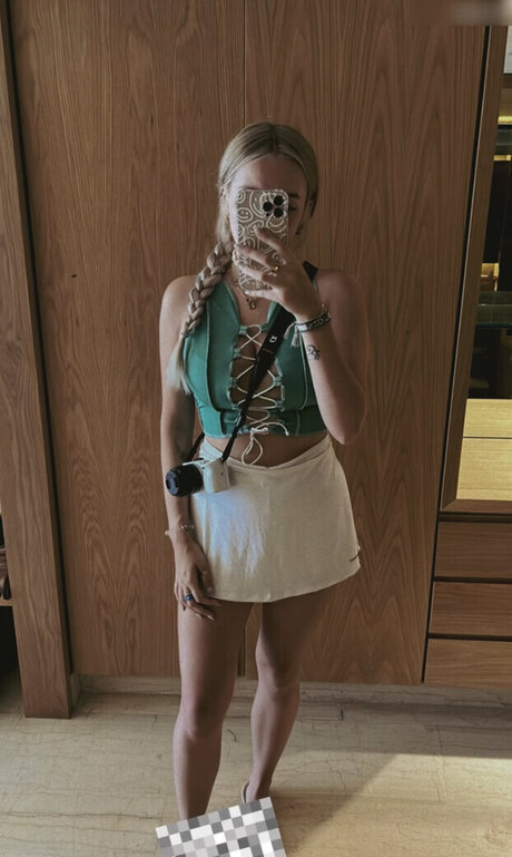 MinusElf estrella porno caliente galería