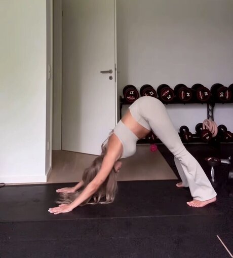 Laura Maria Rypa modelo sexy imágenes