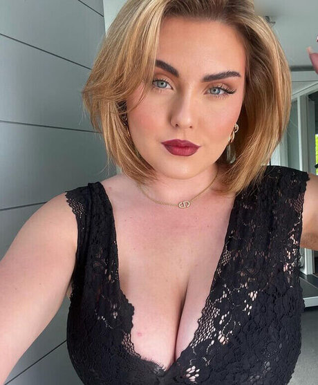 gangbang inverso onlyfans pornografico gratis galería