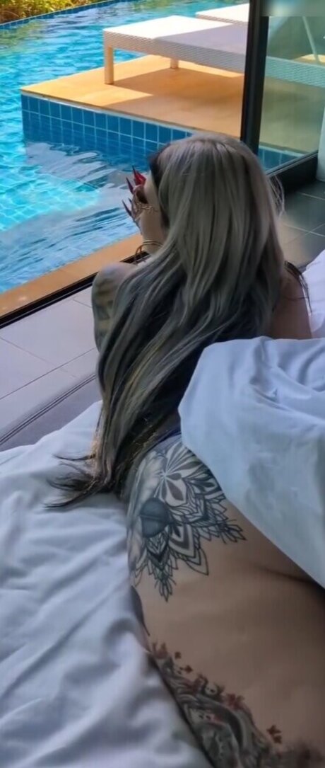 Lyn k44 actriz de desnudos fotos