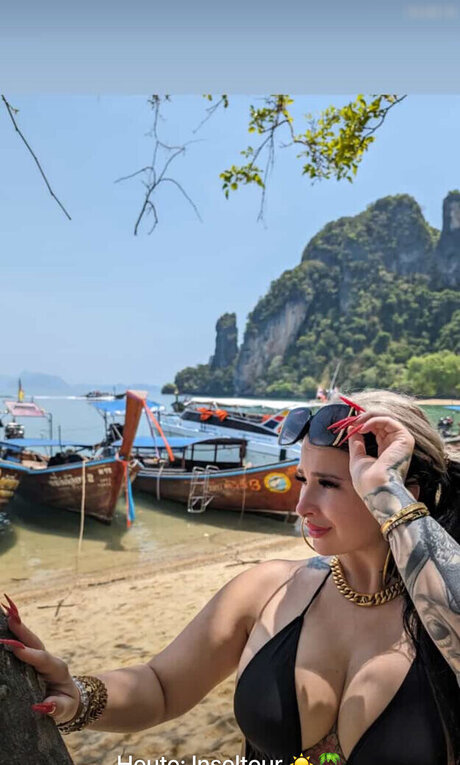 Lyn k44 hermosa actriz archivo