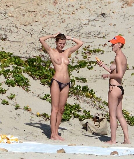 Edita Vilkeviciute modelo libre imágenes