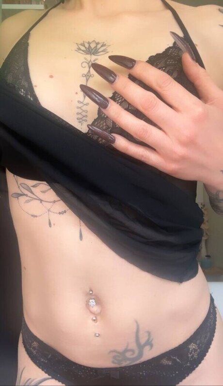 Nicole Anna estrella porno adulto fotos