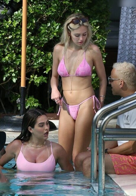 Delilah Hamlin modelo erótico galería