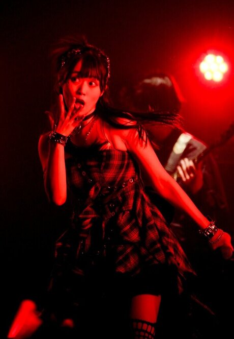 Mariri Sugimoto bonita actriz foto