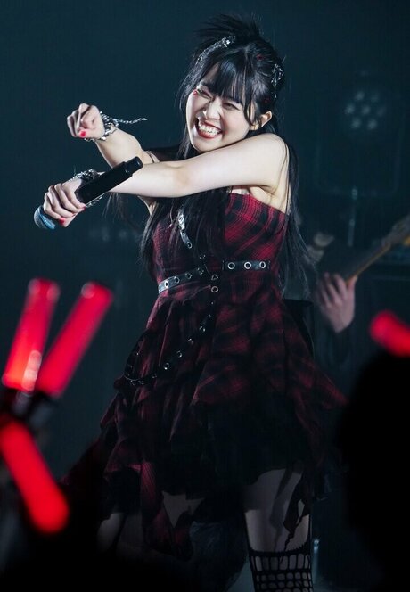 Mariri Sugimoto estrella porno sexy imagen