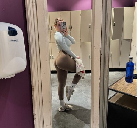 Dr Santi hermosa actriz archivo