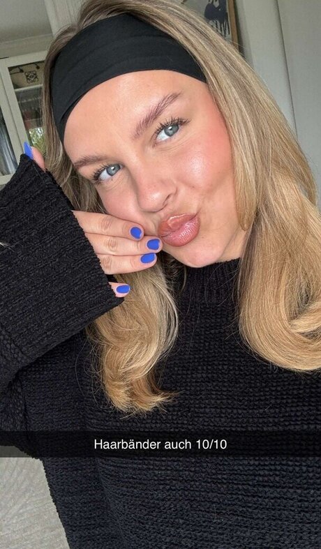 Dagi Bee modelo caliente fotos