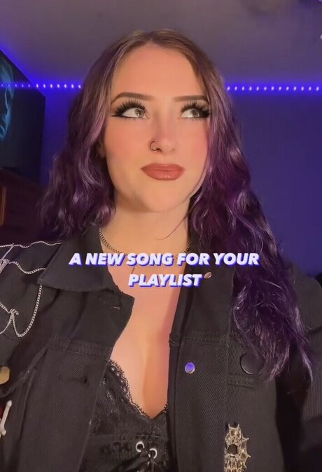 Megan Elizabeth modelo adulto fotos