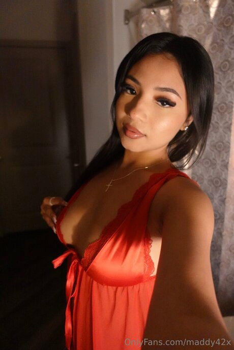 Maddy42x desnudos de estrellas porno fotos