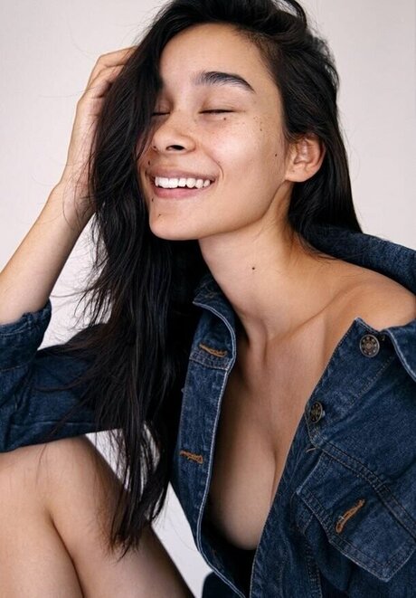 Monica Puddy estrella porno hermosa galería