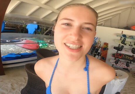 Zoe Kaeppele actriz de arte fotos