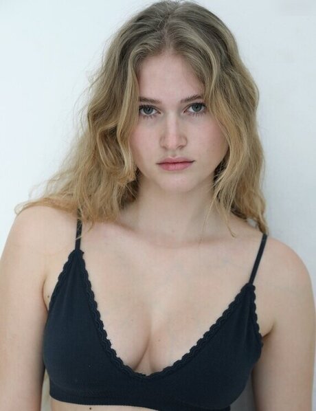 Zoe Kaeppele estrella del sexo imagen