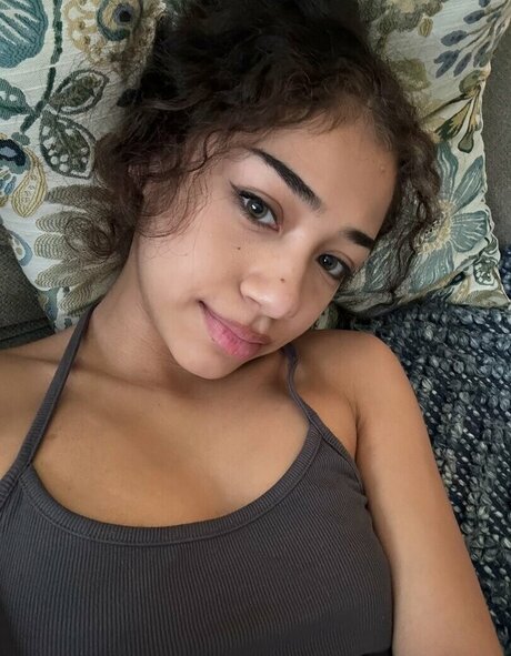 atoviah modelo de alta definición foto