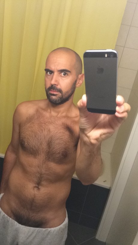 _Lars xx modelo porno fotos