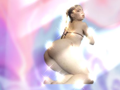 La Roix_ modelo de arte galería