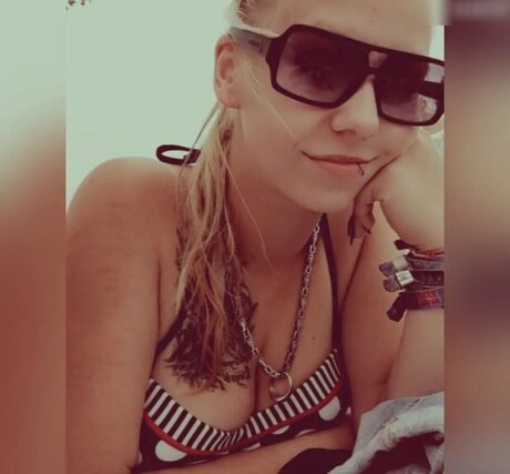 Eiskaltes Miststueck hermosa estrella imágenes