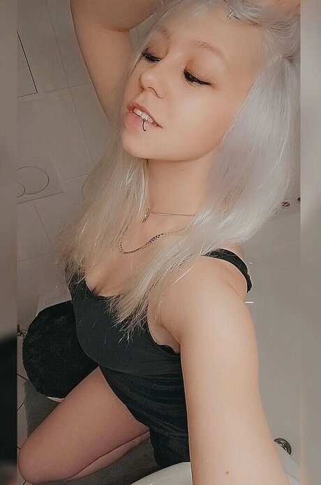 Eiskaltes Miststueck arte estelar galerías