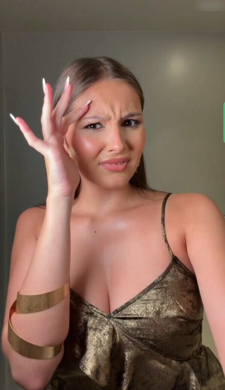 Videozeugs actriz desnuda fotos